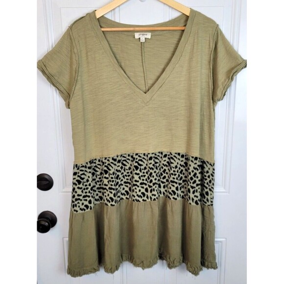 Umgee Top Tunic Short Sleeve Linen Blend Animal Print - Picture 2 of 7